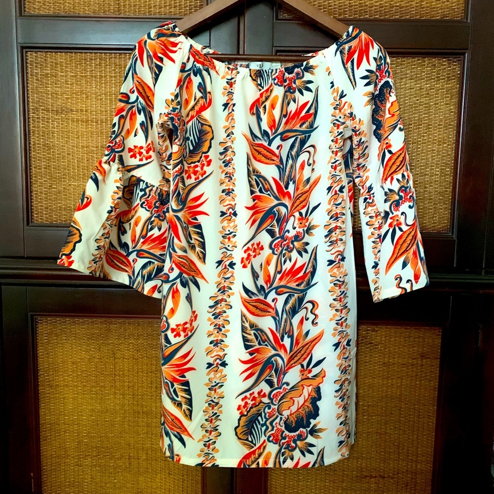 NWT women’s tunic
